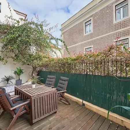 Charming Duplex With Private Terrace And Parking Apartman *