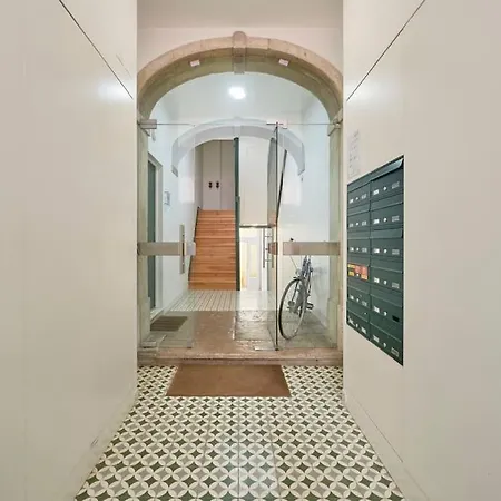 Charming Duplex With Private Terrace And Parking *