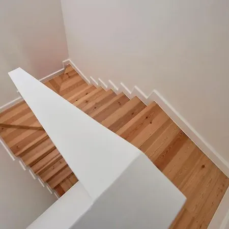 Charming Duplex With Private Terrace And Parking Apartman
