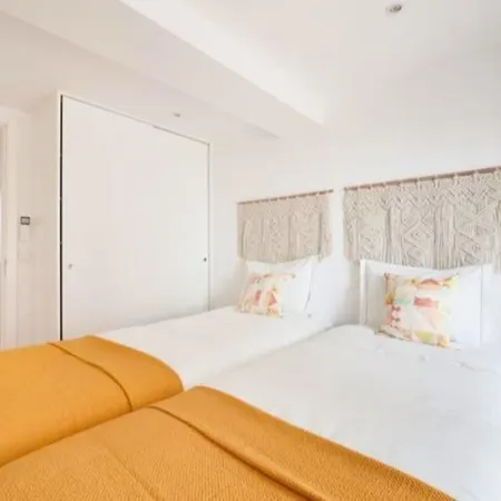 Charming Duplex With Private Terrace And Parking *