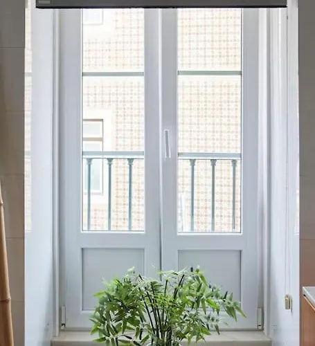 Charming Duplex With Private Terrace And Parking Lisbon